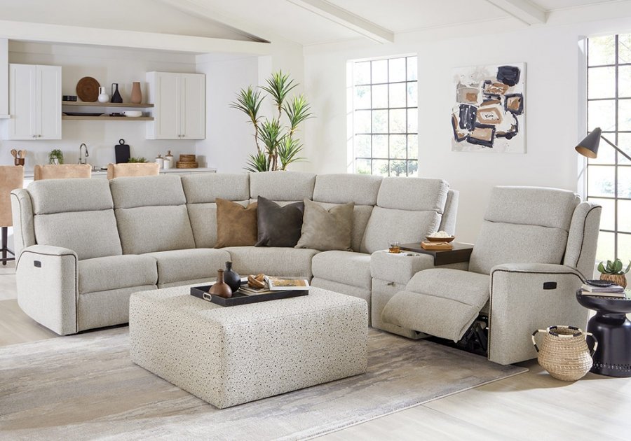 M101 | Motion Sectional with Ottoman