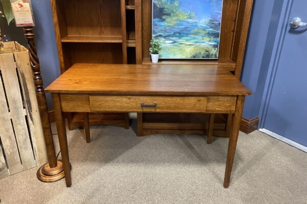 11 LOU | Shaker Writing Desk