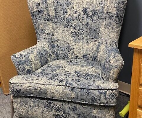 120 | 120 Stationary Chair