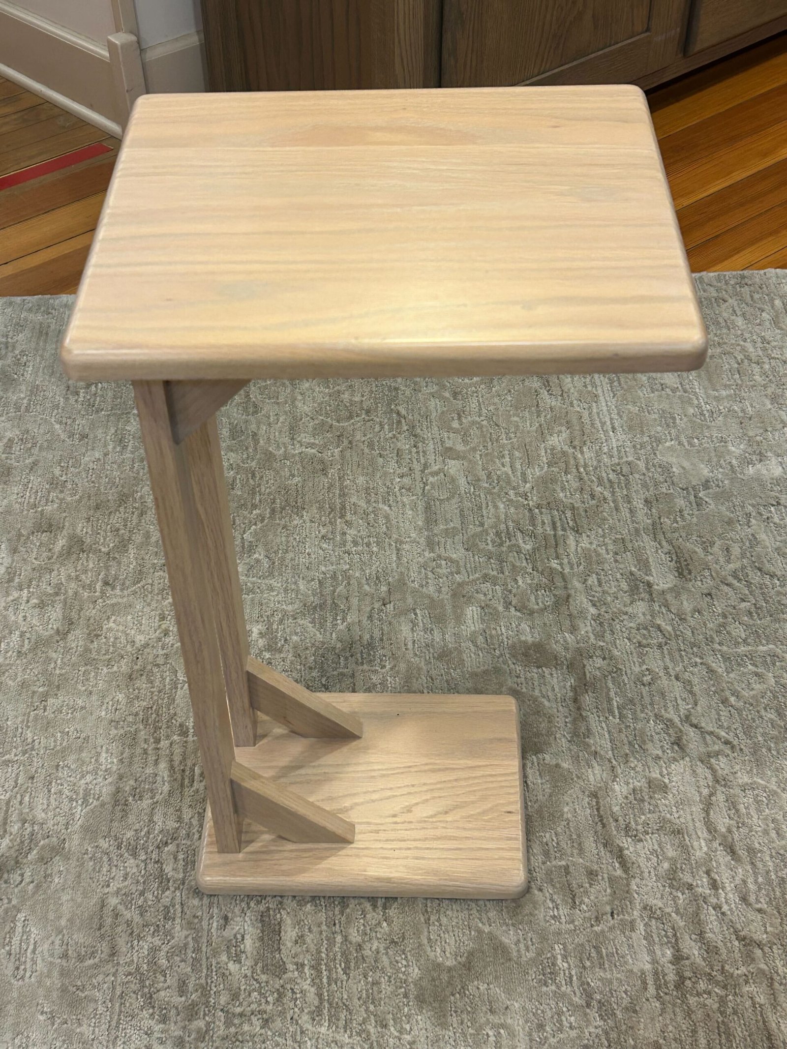 294 | Medium Sofa Server