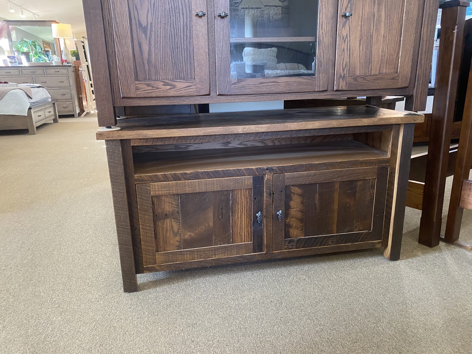 31-F LOU | Silverton TV Stand