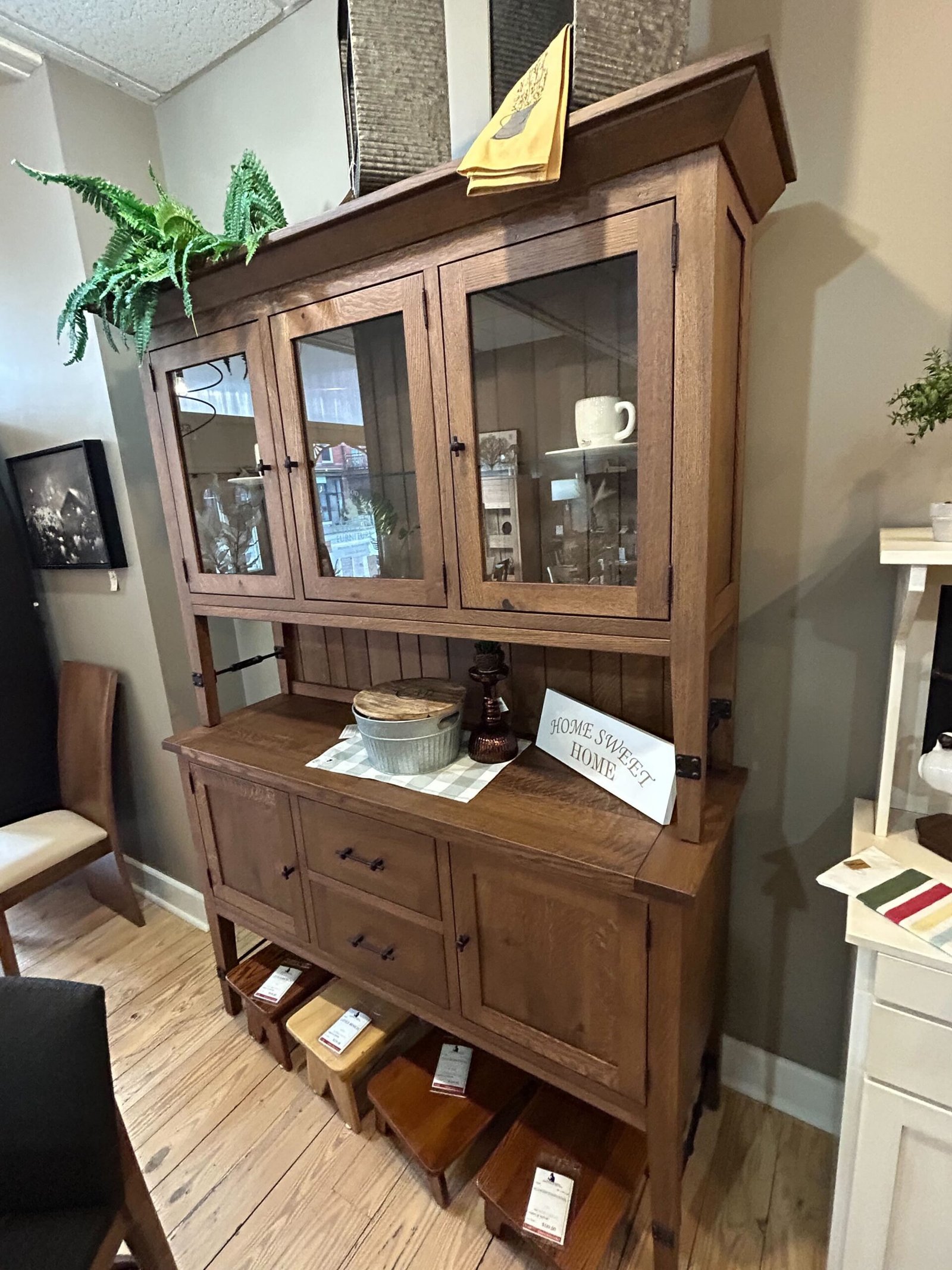 455 LOU | Hudson Hutch