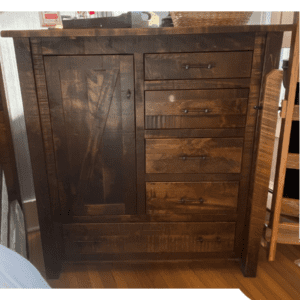 EA-GC LOU | Early American Gentleman's Chest