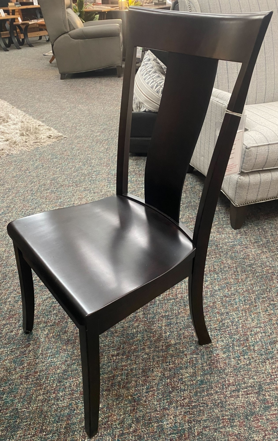 2017-0401 | Jamestown Side Chair