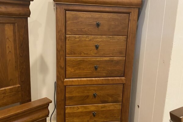 WB25 LOU | Williamsburg Lingerie Chest