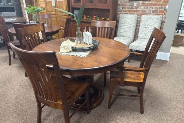 32-100 LOU | Burlington Dining Set
