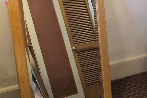 CLM | Carlilse Shaker Mirror