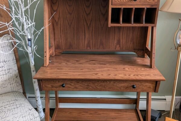TL-101 | Timberline Desk & Hutch
