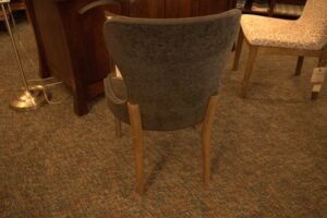 194-HCS | Harlow side chair