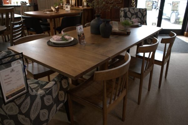 | 215-410 | Magnolia trestle table