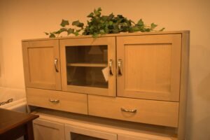 2062 | Melbourne tv stand