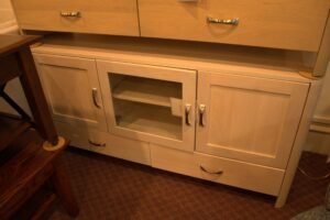 2062 | Melbourne tv stand