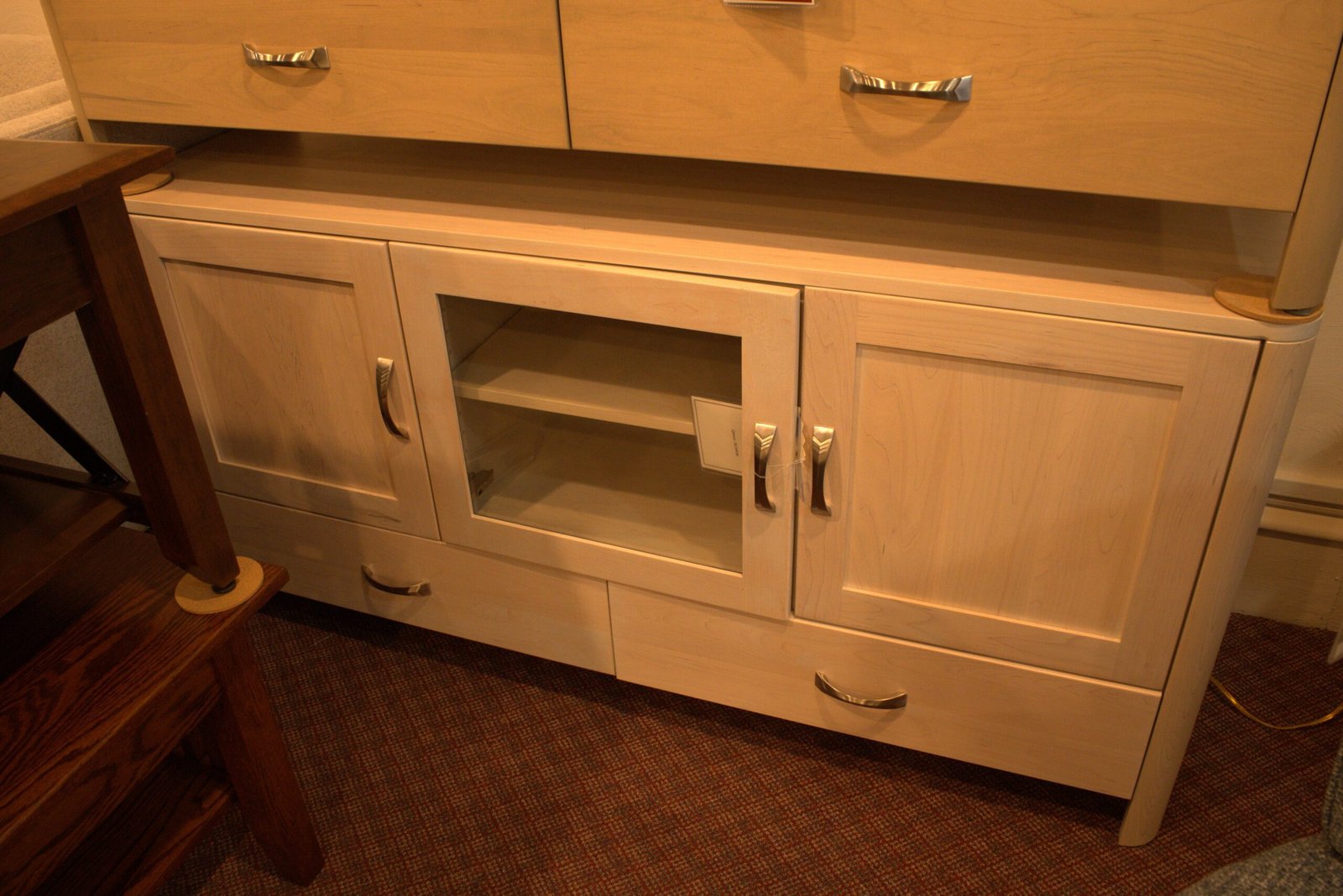 2062 | Melbourne tv stand