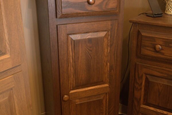 53-107 |  Single pie safe with drawer