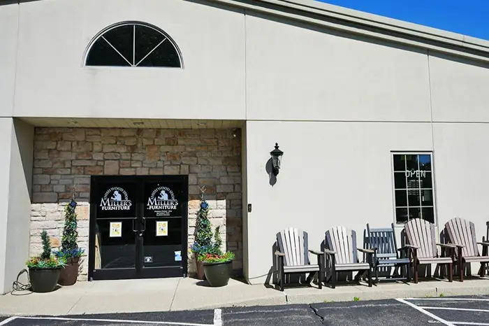 Miller's Furniture - Pataskala, Ohio Showroom